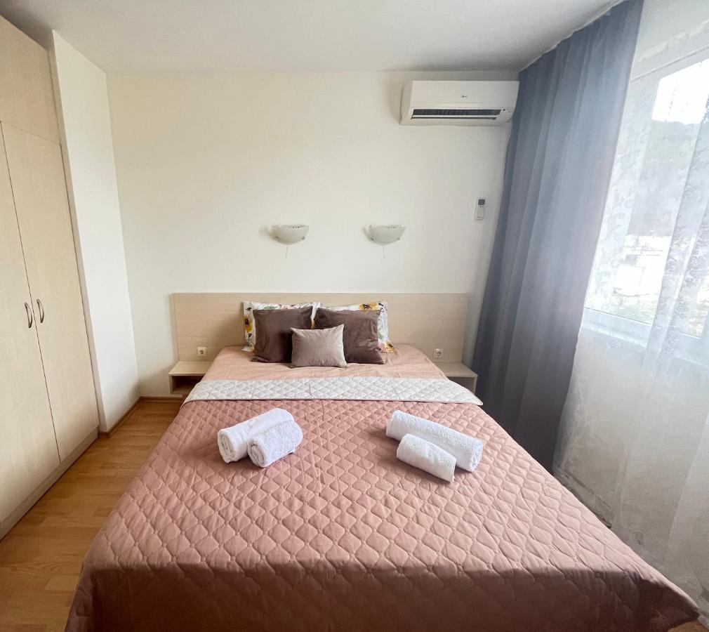 Harmony Hills Poseidon Daire Rogachevo Dış mekan fotoğraf